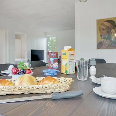 Vanna - 1-2km From The Sea In Lolland- Falster And Mon By Interhome Holiday home *