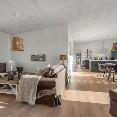 Vanna - 1-2km From The Sea By Interhome Bøtø By