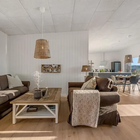 Vanna - 1-2km From The Sea By Interhome 別荘