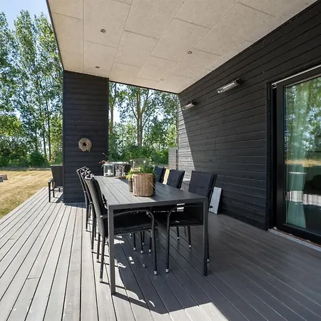 Ferienhaus Vanna - 1-2km From The Sea By Interhome